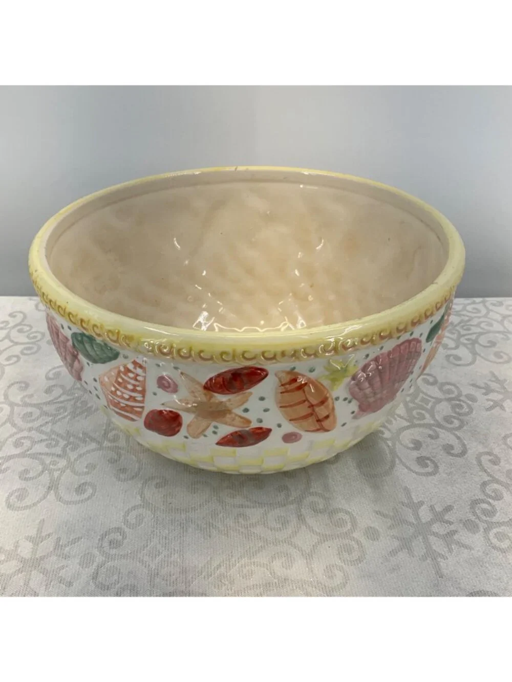 Temp-Tations By Tara Summer Shells 3 Qt Ceramic Serving Bowl Yellow Shell Patter